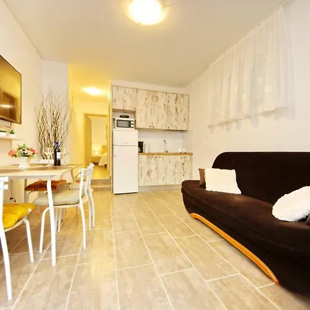 Gabi 3 Apartman *