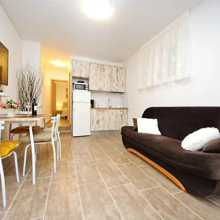 Gabi 3 Apartman *