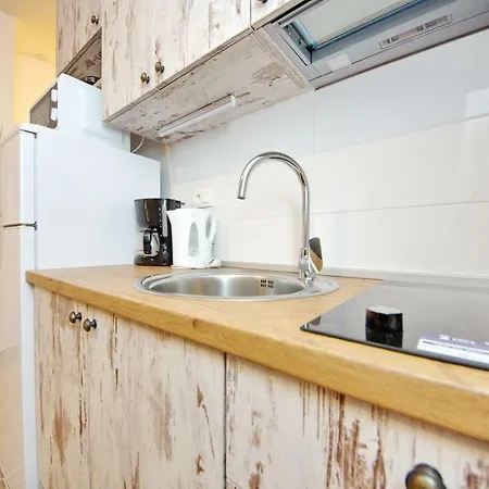 Apartment Gabi 3 *